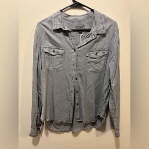Universal Thread Women's Gray Button Down Shirt